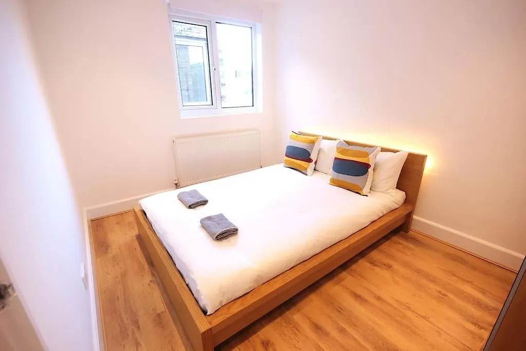 Kudryashova Street 18 Apartament location