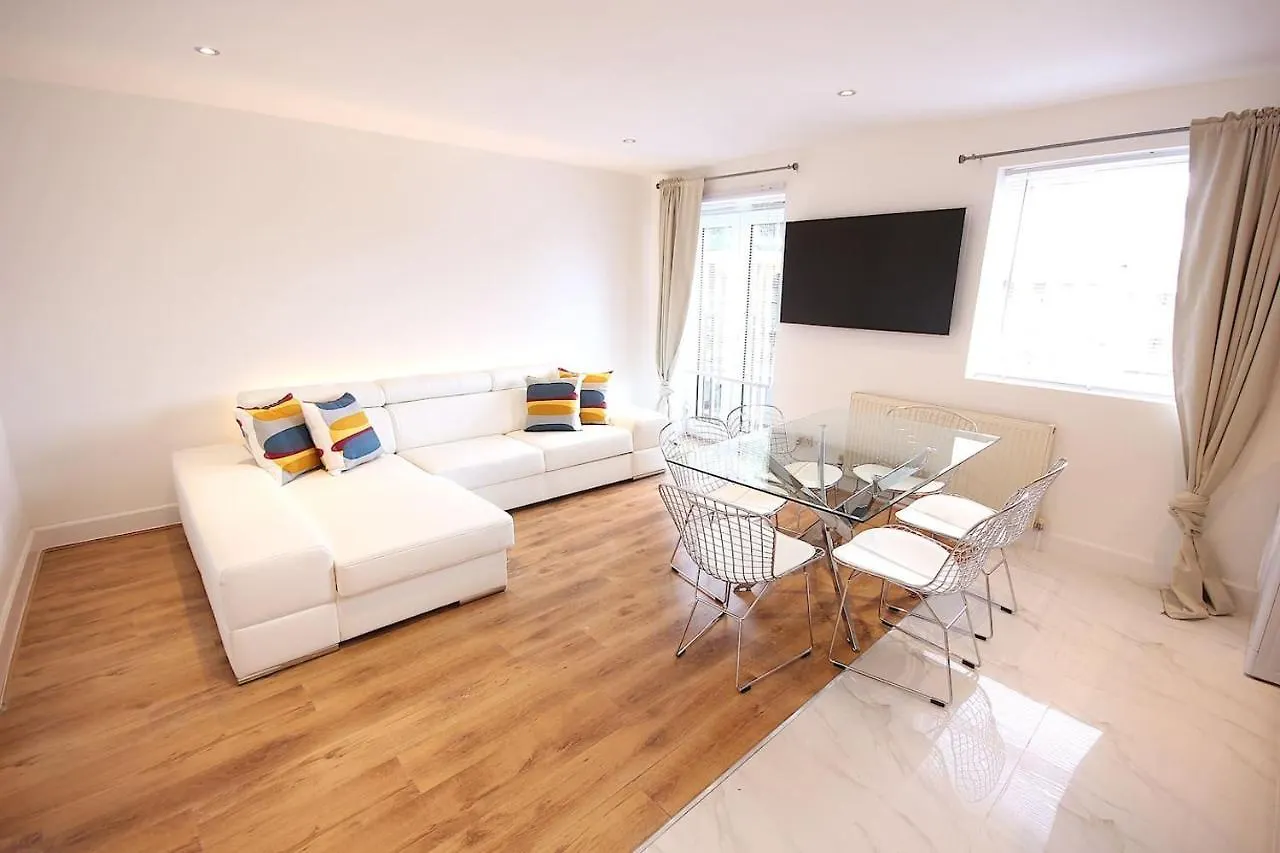 아파트 Kudryashova Street 18 Apartament 호텔 키예프 우크라이나